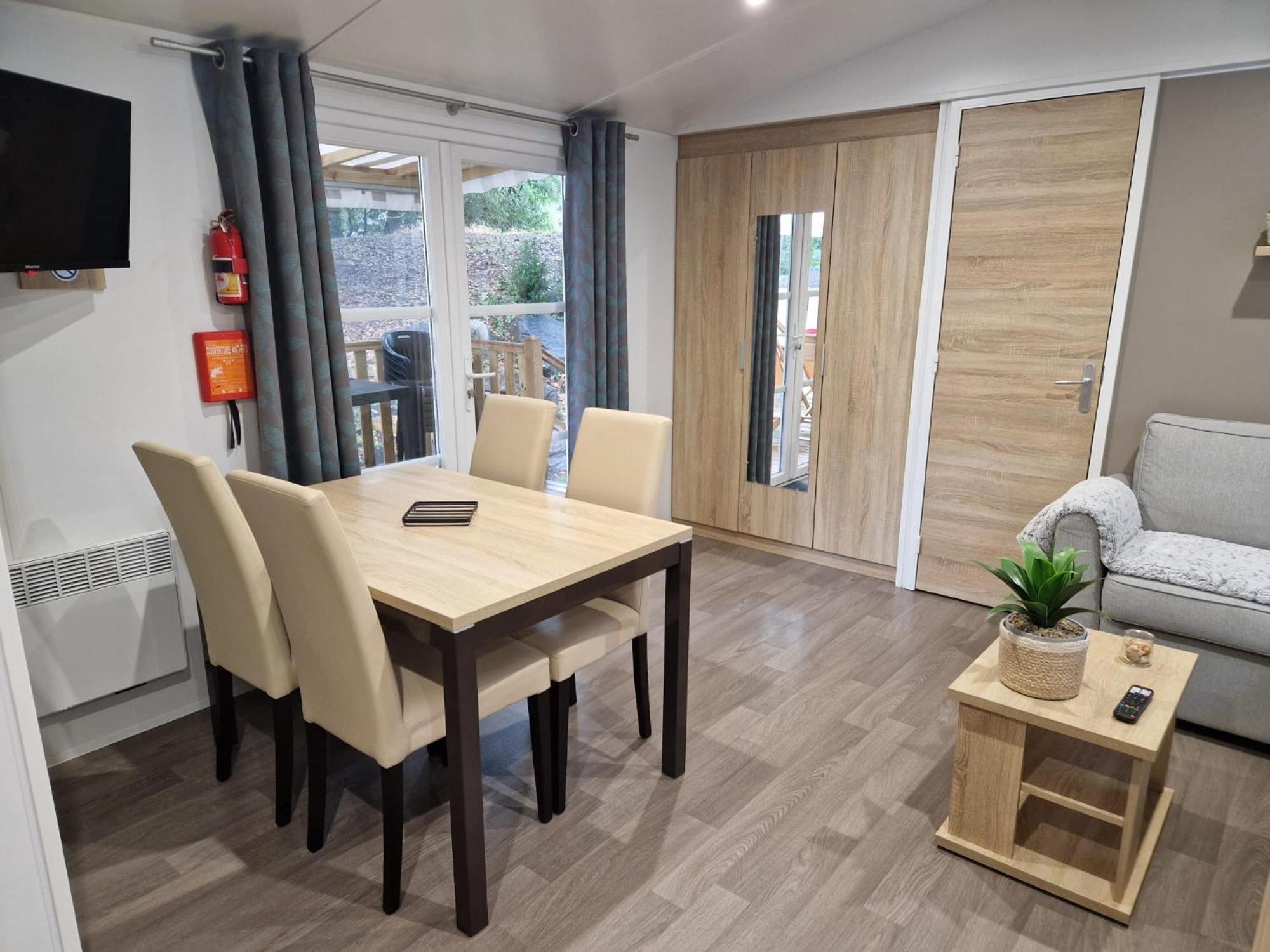 Mobil Home Tout Confort 3 Chambres Camping Les Pierres Couchees Saint-Brévin-les-Pins Exterior foto